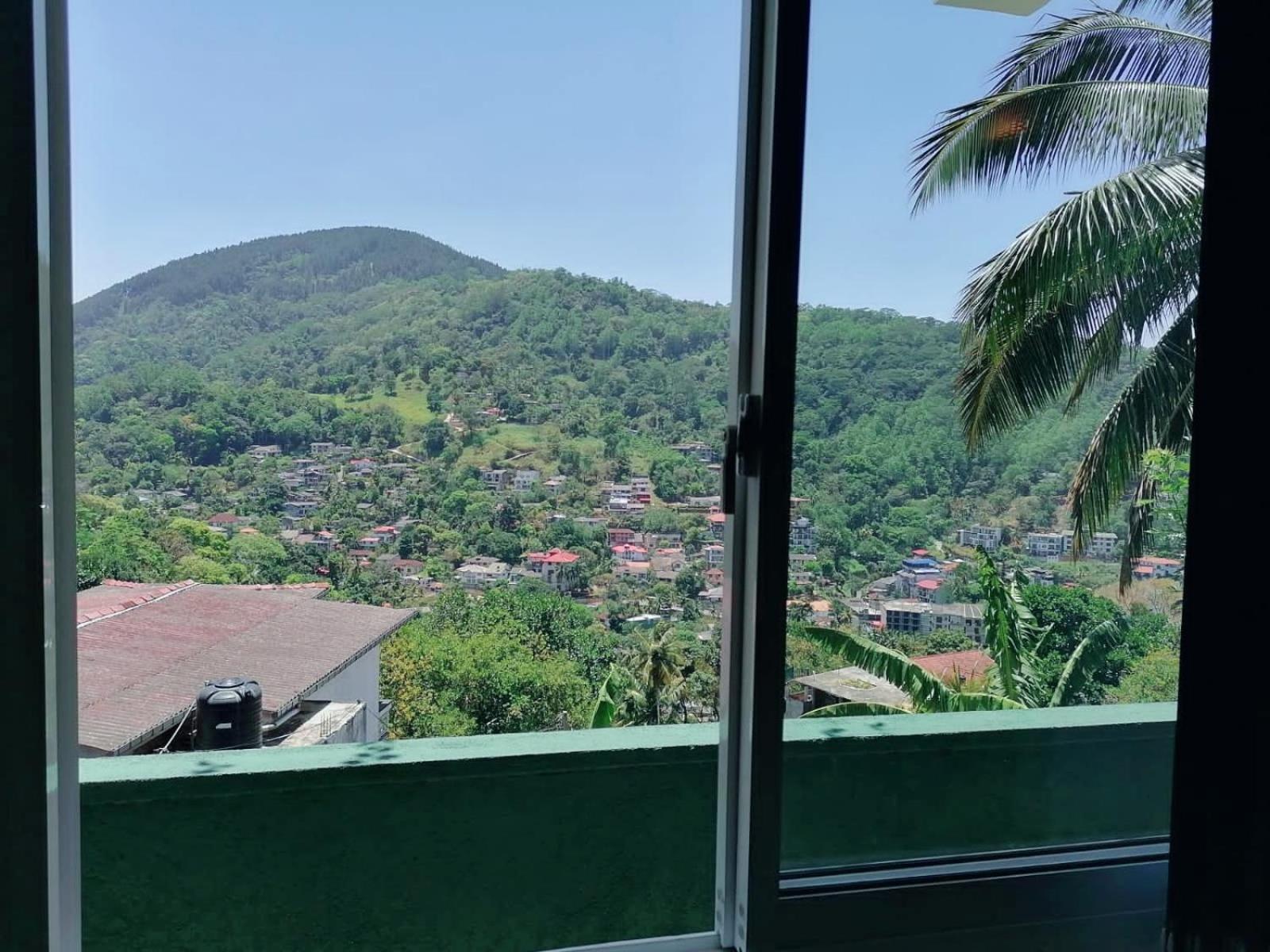Mountain View Hotel Kandy Exterior photo